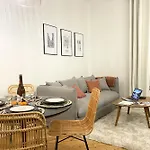 L'exotique - Vue Pl Vieux Marche - Standing Appartement