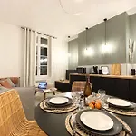 L'exotique - Vue Pl Vieux Marche - Standing Appartement