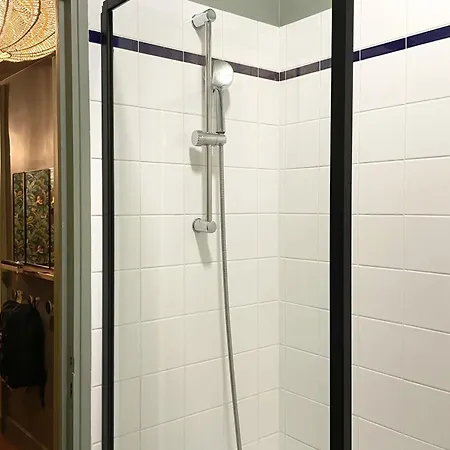 L'exotique - Vue Pl Vieux Marche - Standing *