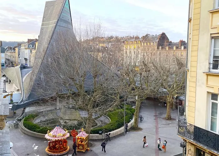 L'exotique - Vue Pl Vieux Marche - Standing Apartment *